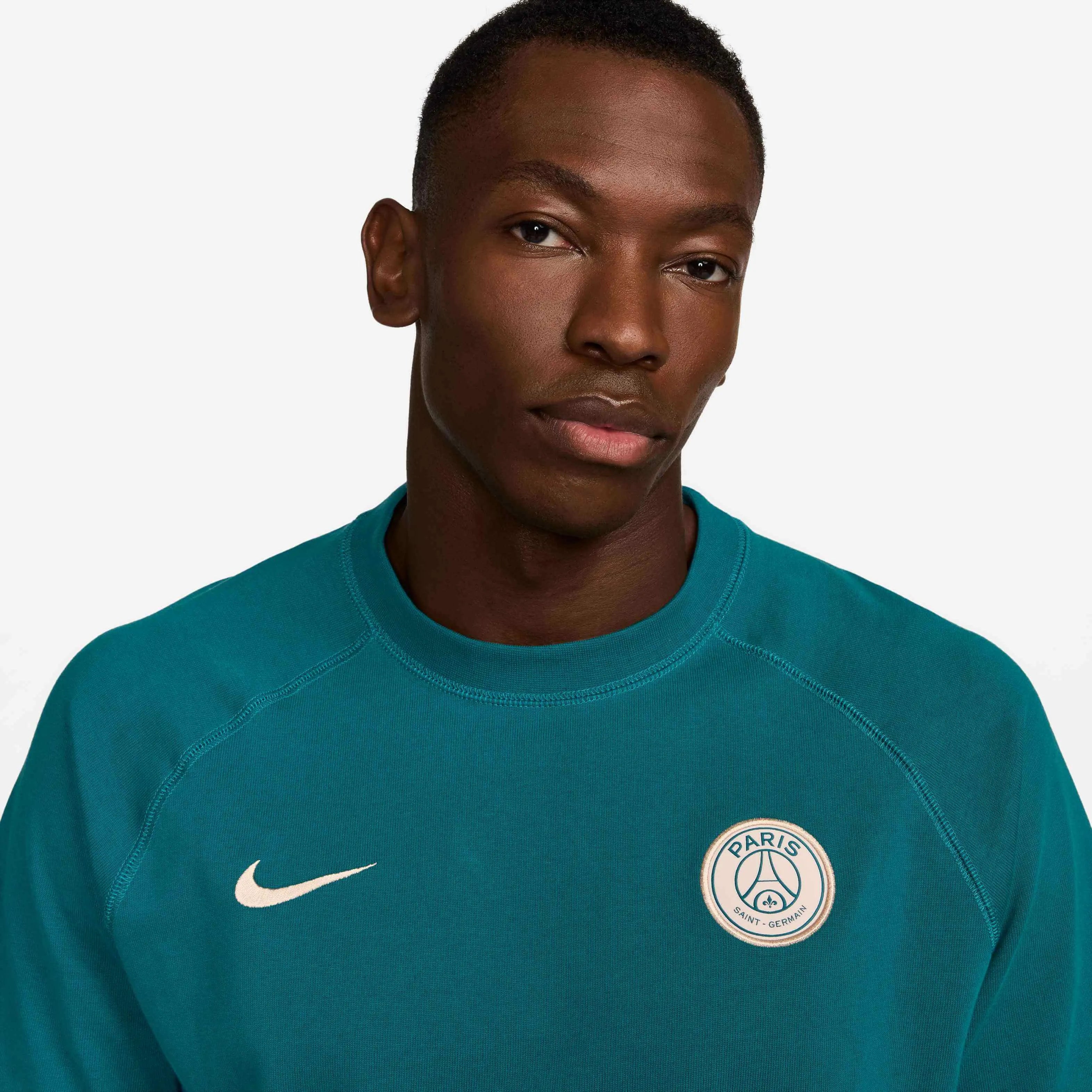 Nike 2024-25 PSG Men's Travel Top (Detail 1)