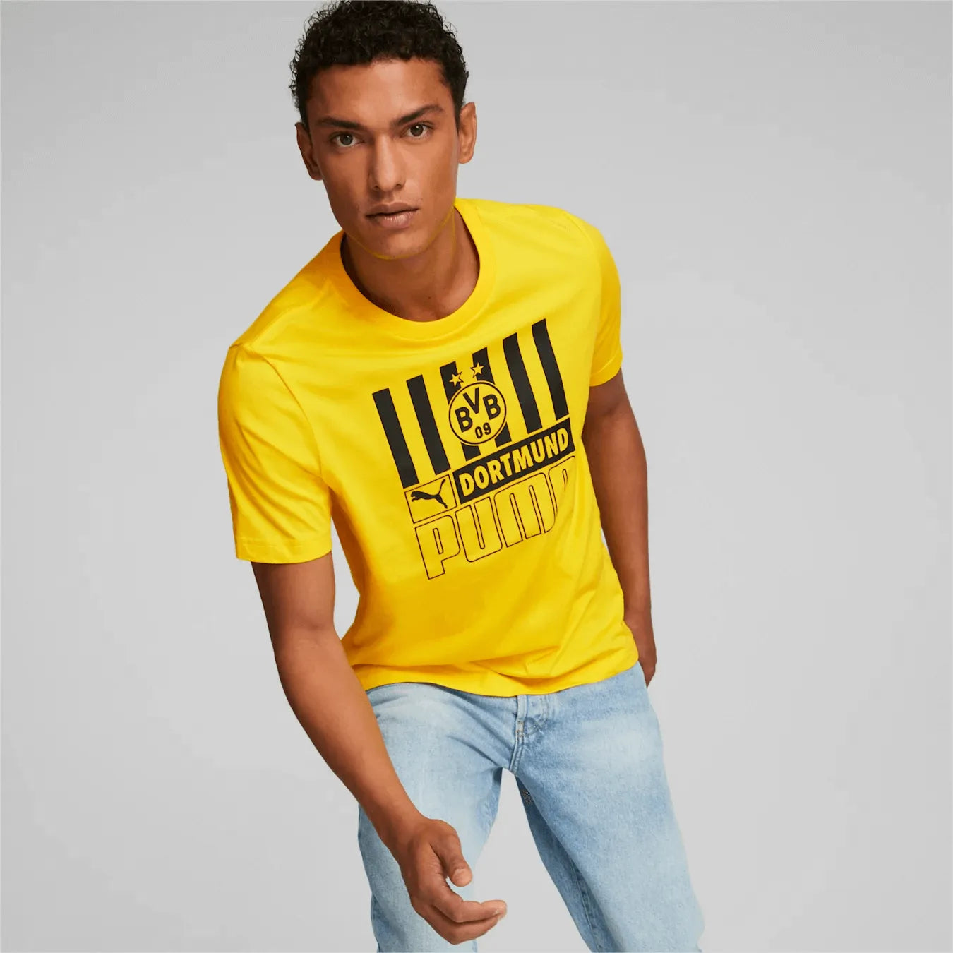 Puma 2022-23 Borussia Dortmund FtblCore Tee - Cyber Yellow (Model - Front)