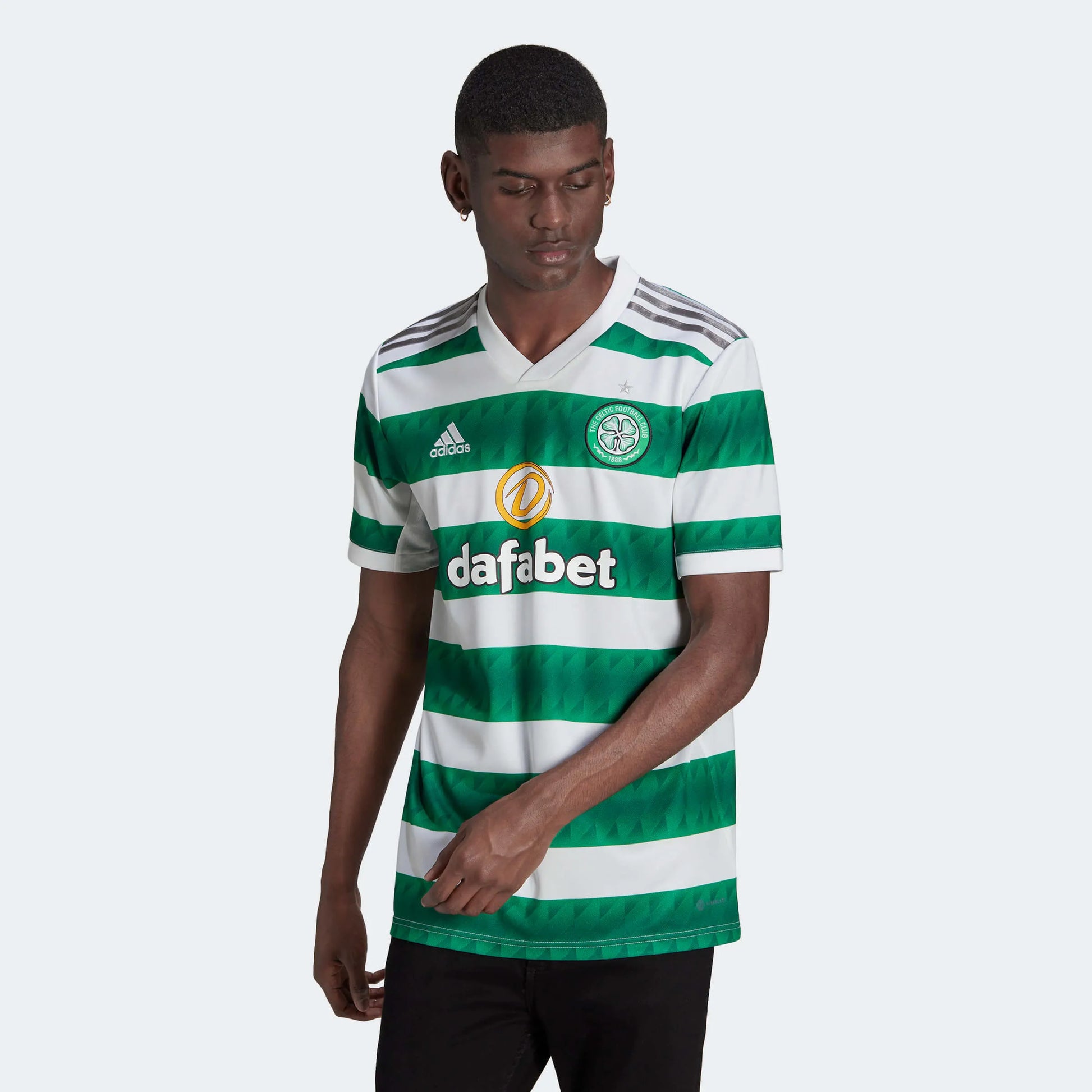 adidas 2022-23 Celtic FC Home Jersey - White-Green (Model - Front)