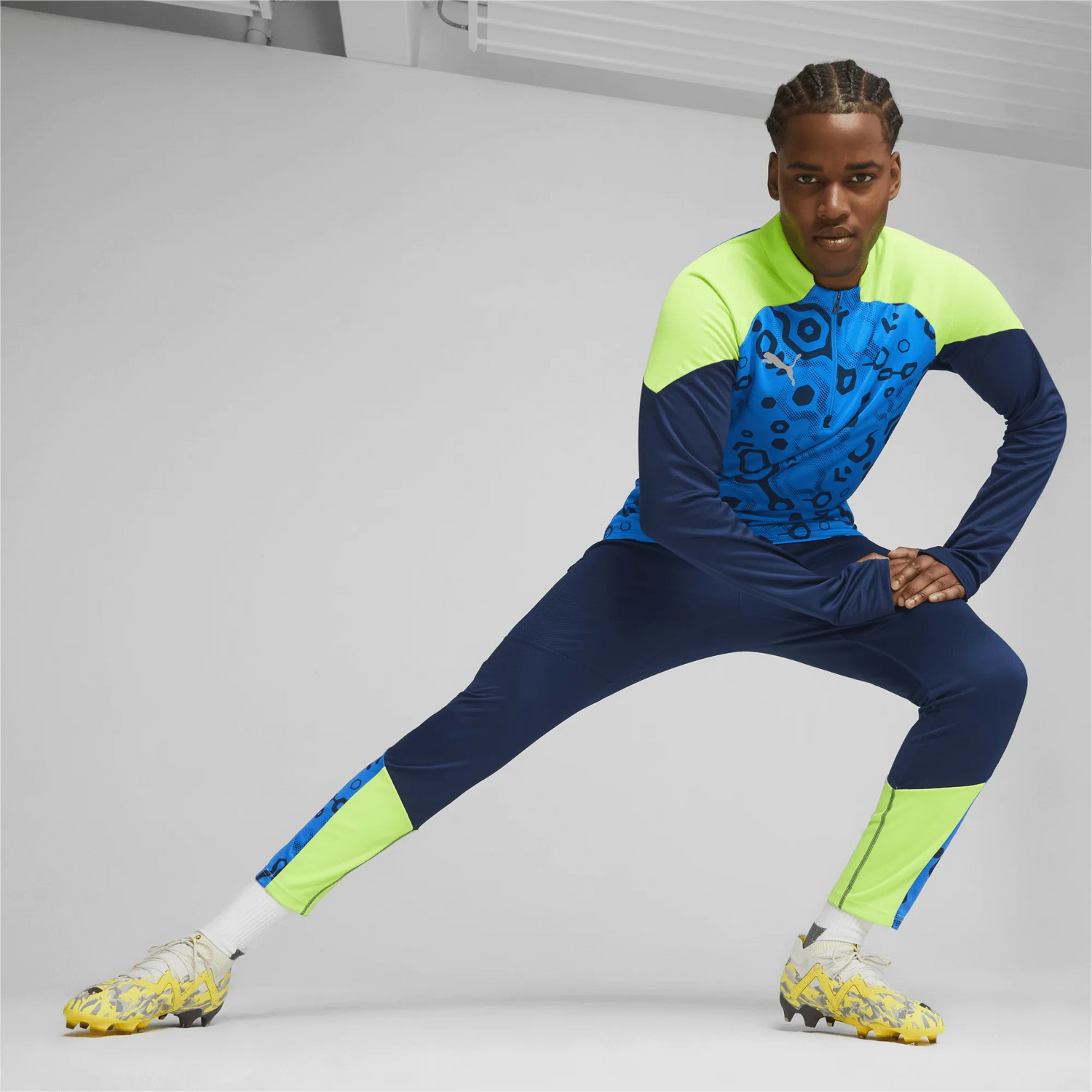Puma Future Ultimate FG - AG - Voltage Pack (HO23) (Model 2)