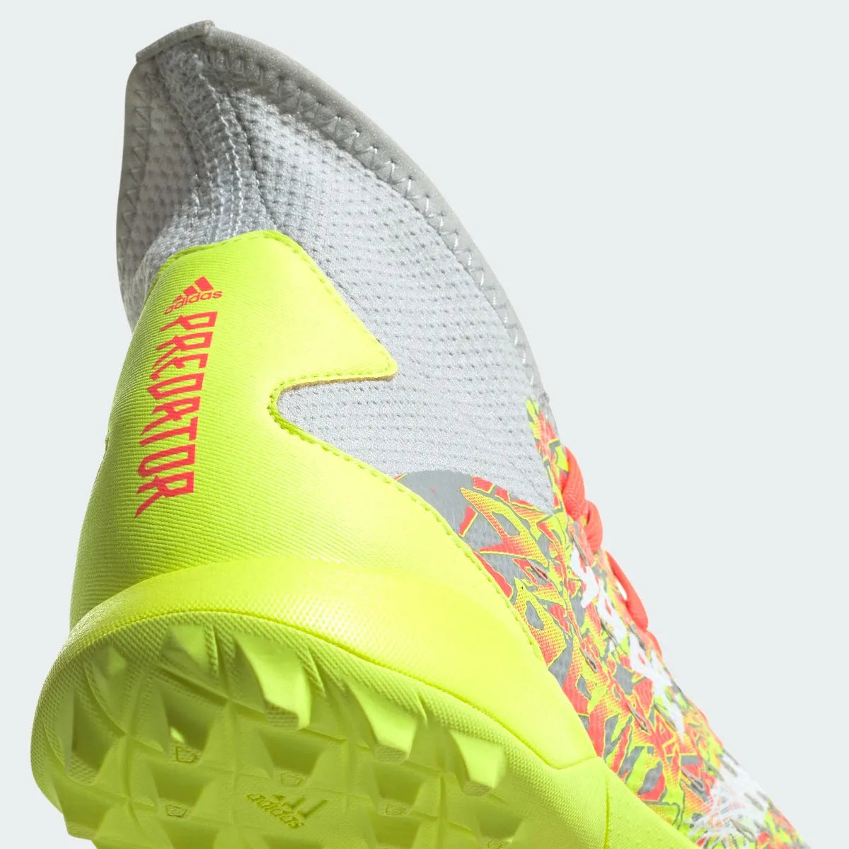 Adidas Predator Freak .3 TF - Clear Grey-Solar Yellow (Detail 2)
