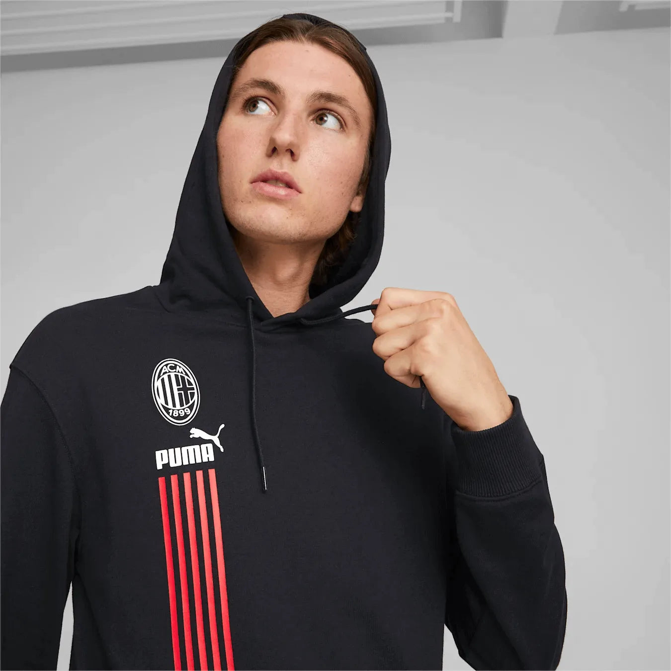 Puma 2022-23 AC Milan FTBLCulture Hoody - Black-Red (Detail 1)