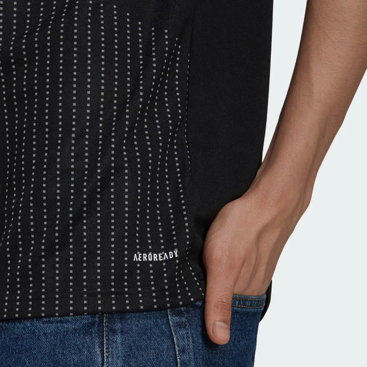 Adidas 2021-22 Bayern Munchen Away Jersey - Black-Gold (Detail 3)