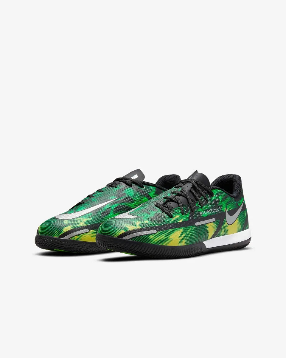Nike JR Phantom GT2 Academy SW IC - Black-Green Strike (Pair - Diagonal)