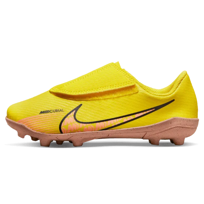 Nike Kids Vapor 15 Club MG PS (V) - Yellow Strike-Sunset Glow (Side 1)