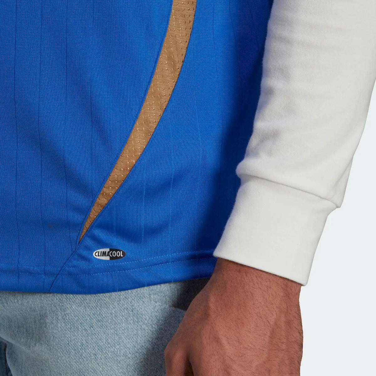 Adidas 2022 Juventus Teamgeist Jersey - Hi Res Blue (Detail 3)