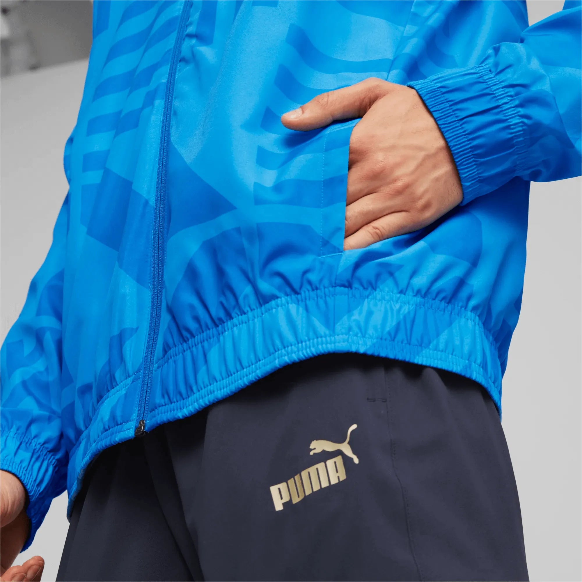 Puma 2022-23 Italy Prematch Jacket Blue (Detail 2)