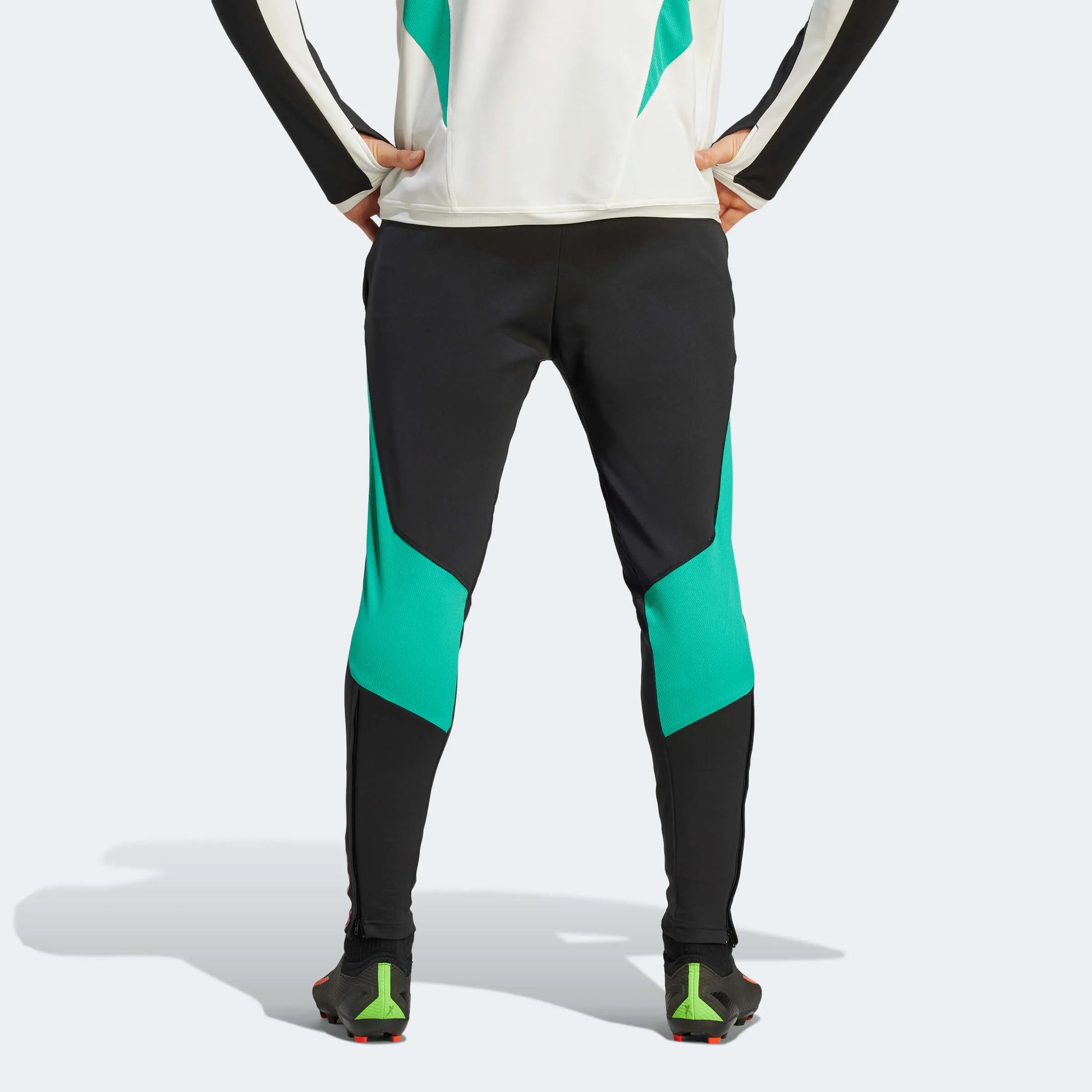 adidas 2023-24 Manchester United Men's Training Pants (Model - Back)