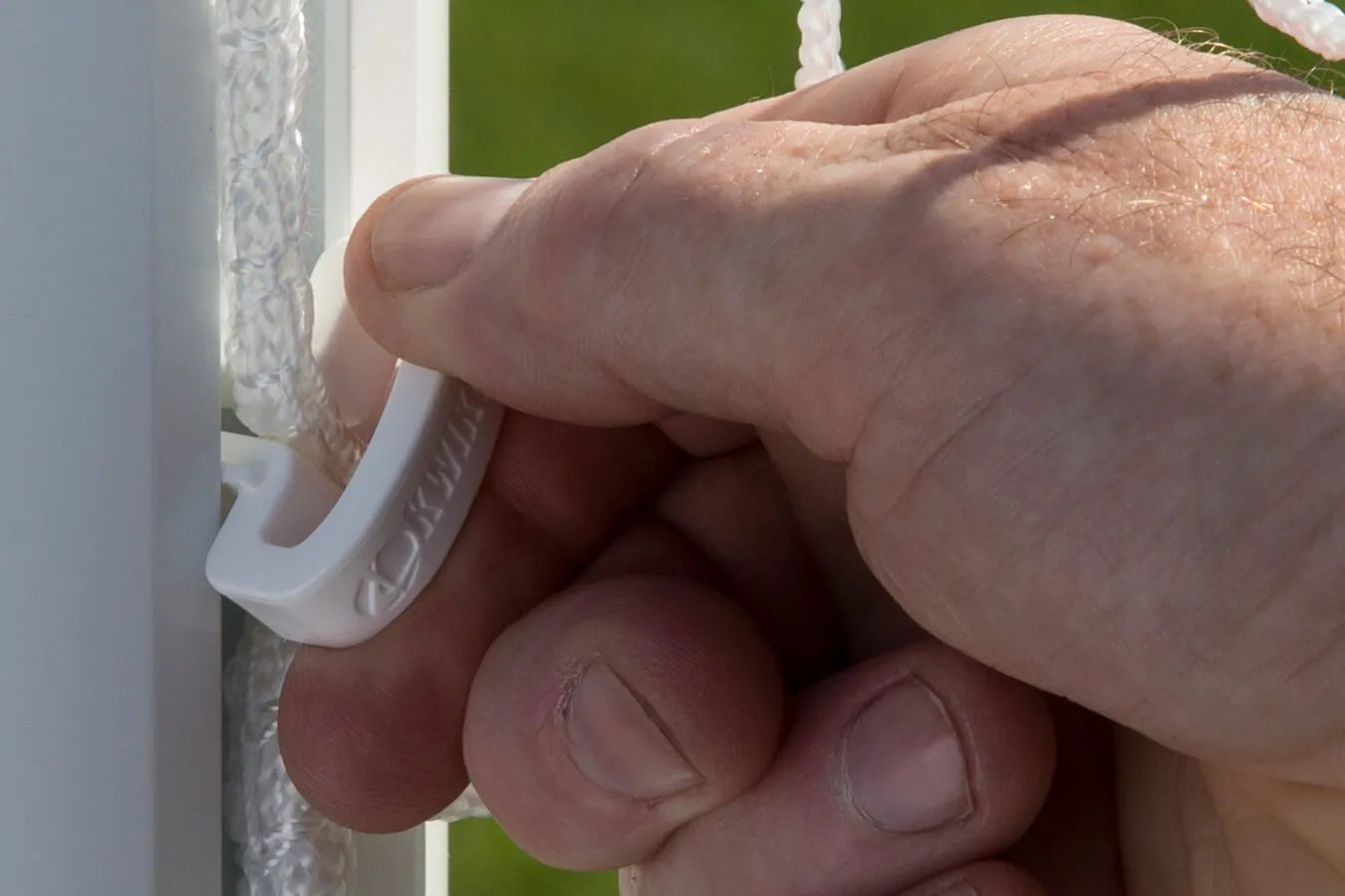 Kwik Goal Lock Net Clips (100_Pack) (Model 2)