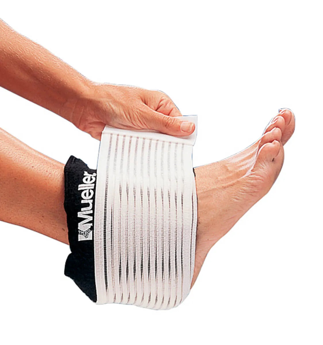 Mueller Adjustable Cold-Hot Wrap (Reusable Pack Included) (Model - Side)