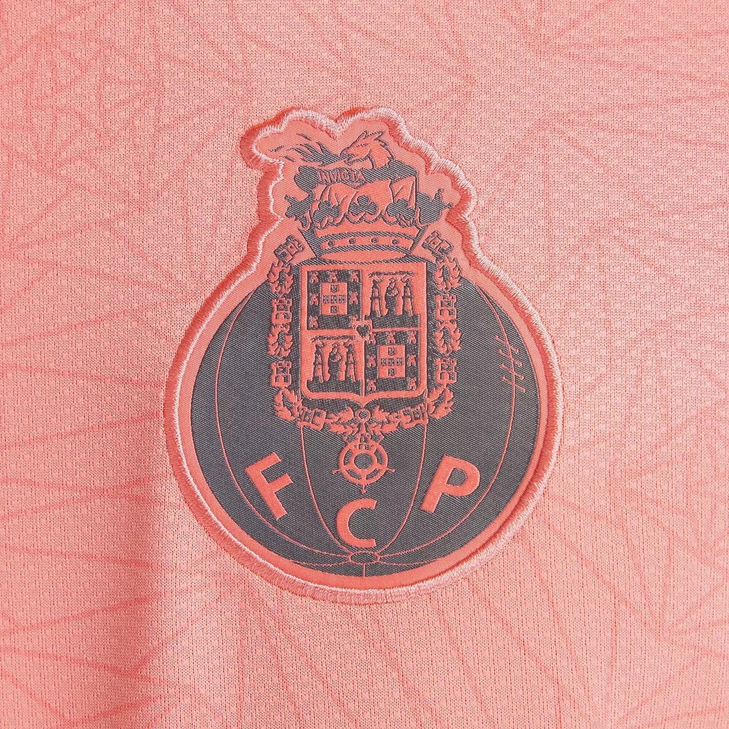New Balance 2025-26 Porto Men's Stadium Away Soccer Jersey (Detail 2)