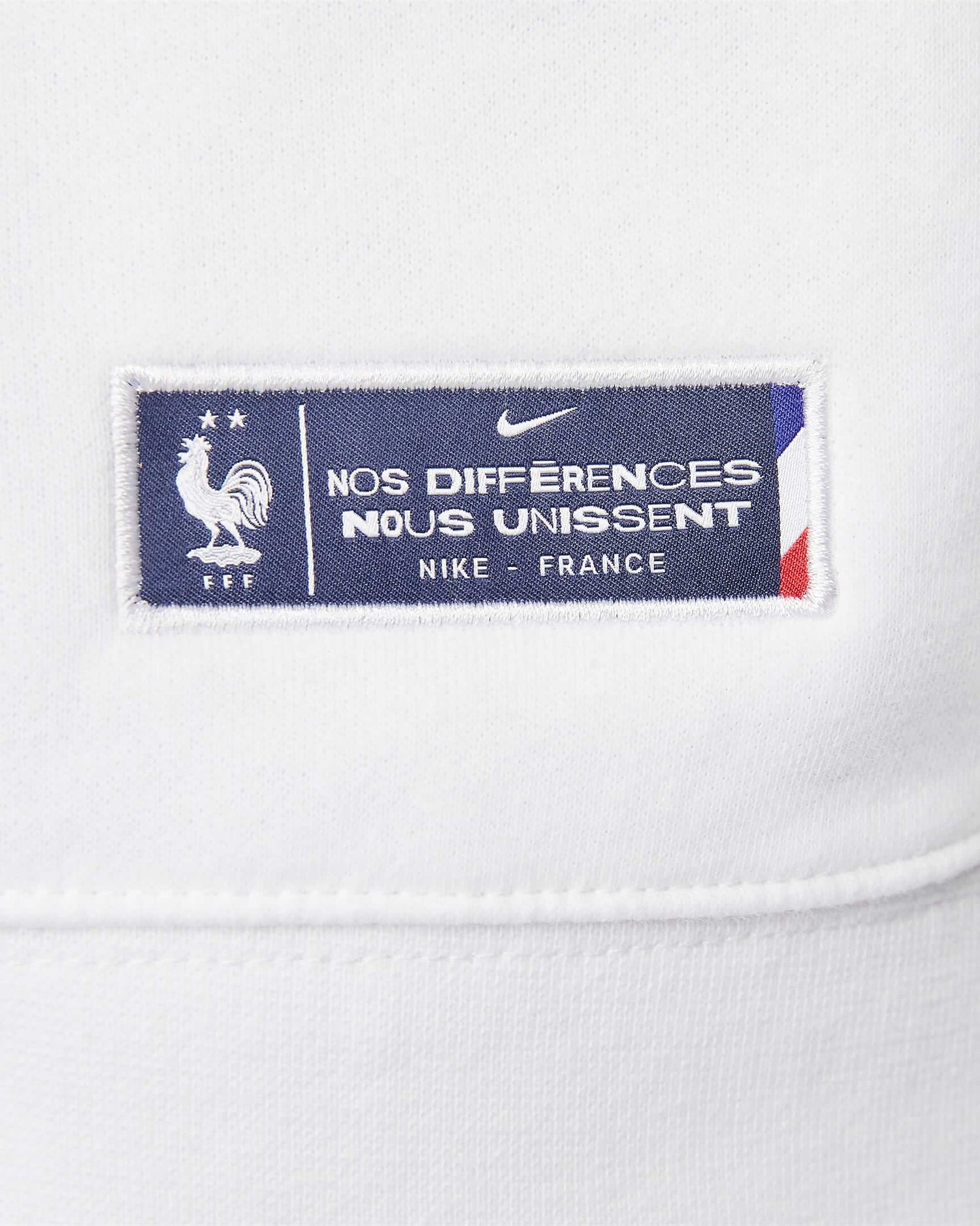 Nike 2022 France Men's Club Fleece Full-Zip Hoodie (Detail 4)