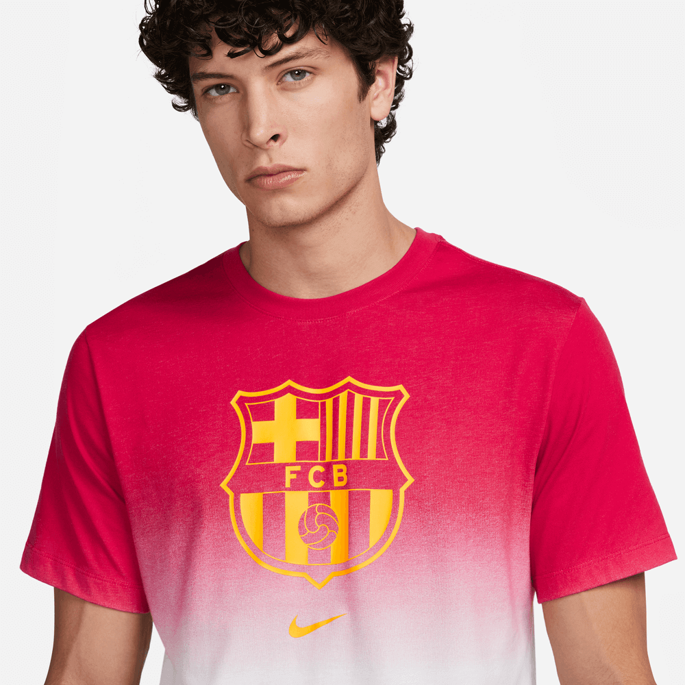 Nike 2023-24 Barcelona Men's SSL Crest Tee (Detail 1)