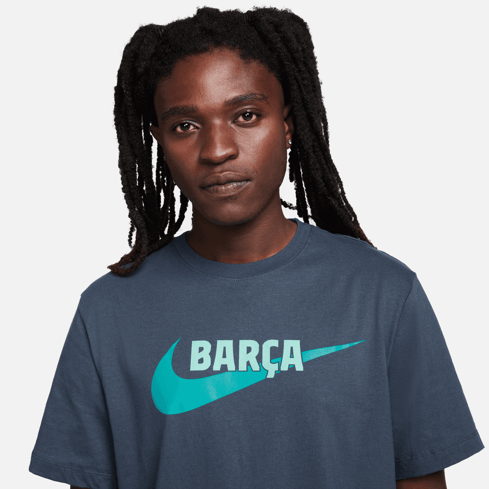 Nike 2023-24 Barcelona Men's Swoosh T-Shirt (Detail 1)
