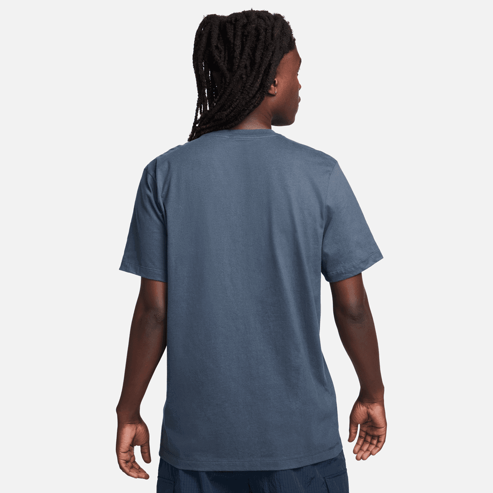 Nike 2023-24 Barcelona Men's Swoosh T-Shirt (Model - Back)