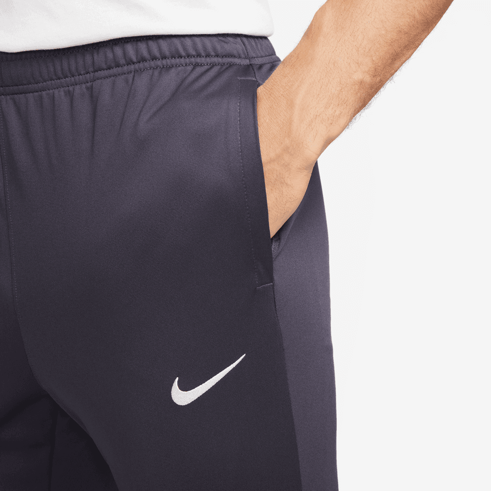 Nike 2023-24 Liverpool Men's Strike Training Pants (Detail 2)