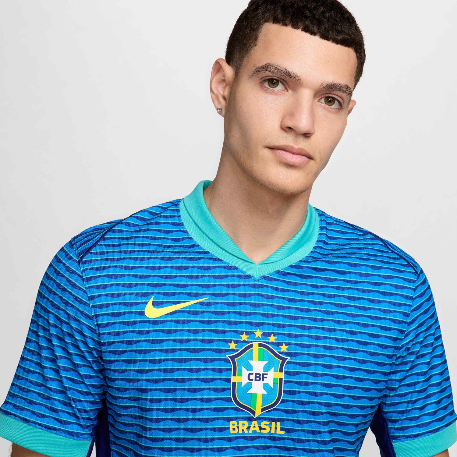 Nike 2024-25 Brazil Men's Authentic Away Jersey (Detail 1)
