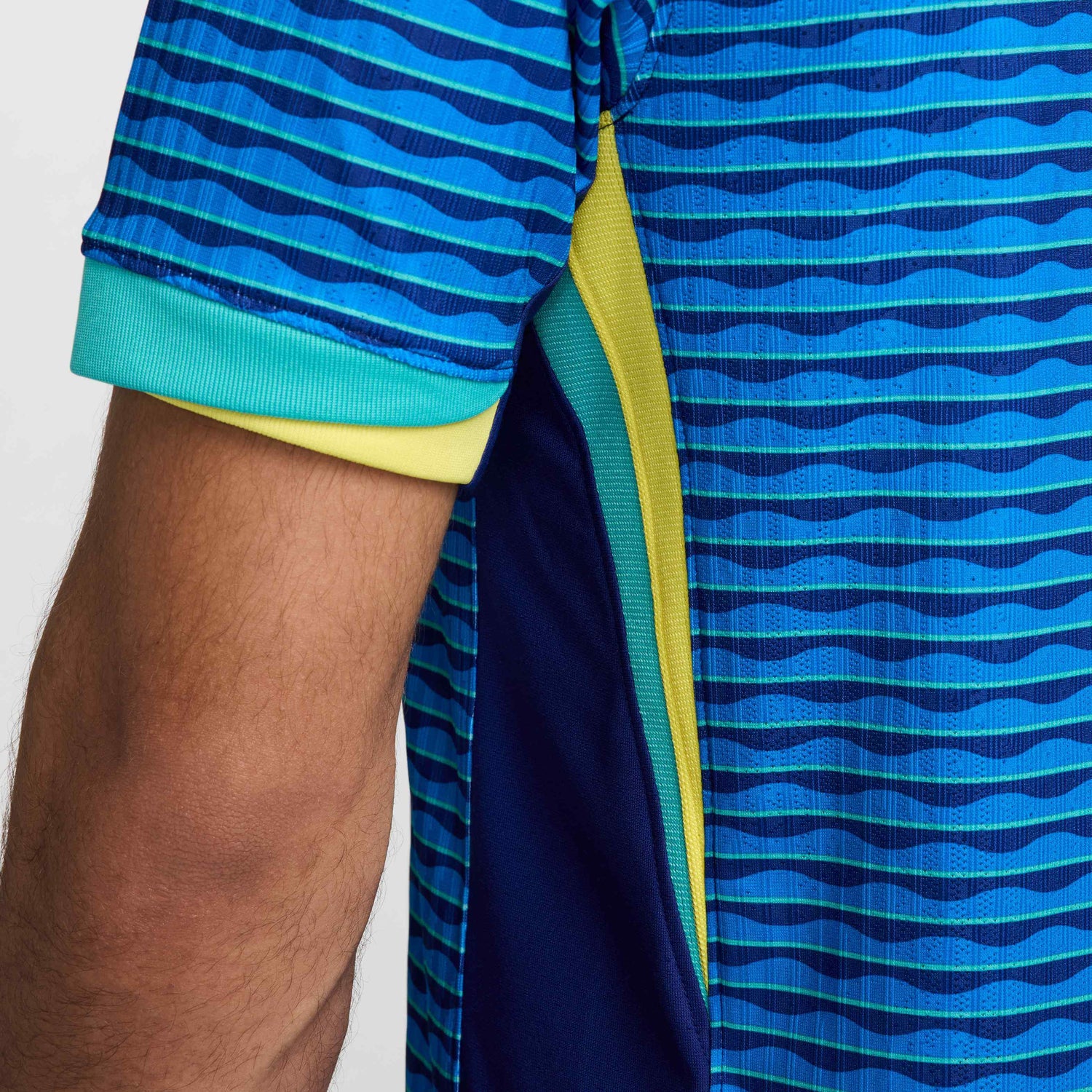 Nike 2024-25 Brazil Men's Authentic Away Jersey (Detail 2)