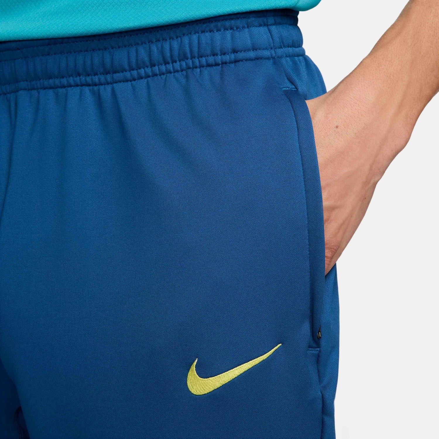 Nike 2024-25 Brazil Men's Strike Pants KPZ (Detail 3)