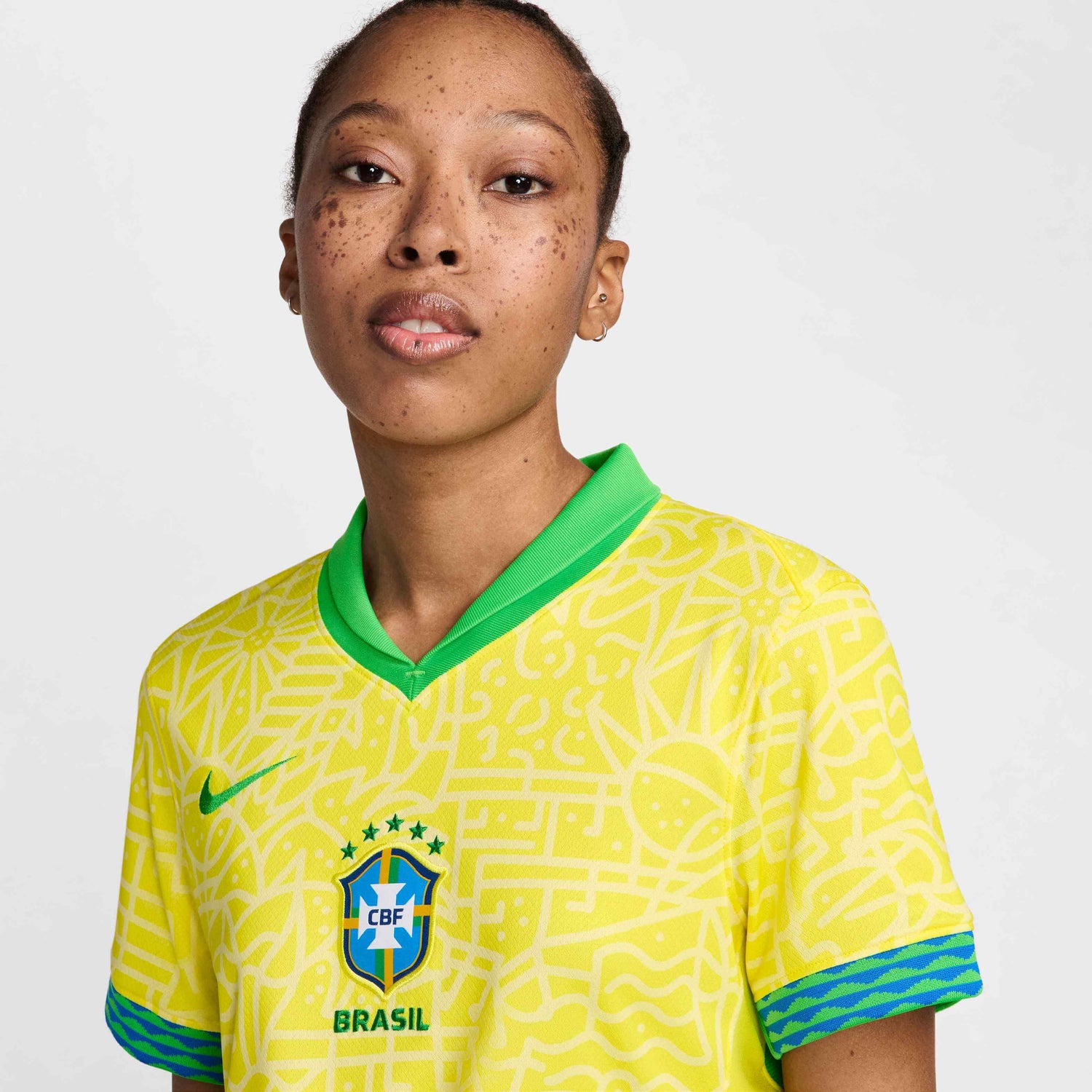 Nike 2024-25 Brazil Women's Stadium Home Jersey (Detail 1)