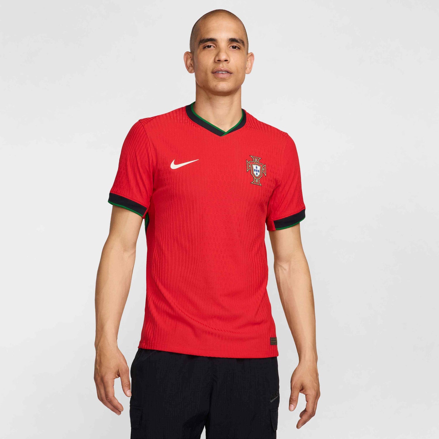 Nike 2024-25 Portugal Authentic Home Jersey (Model - Front)