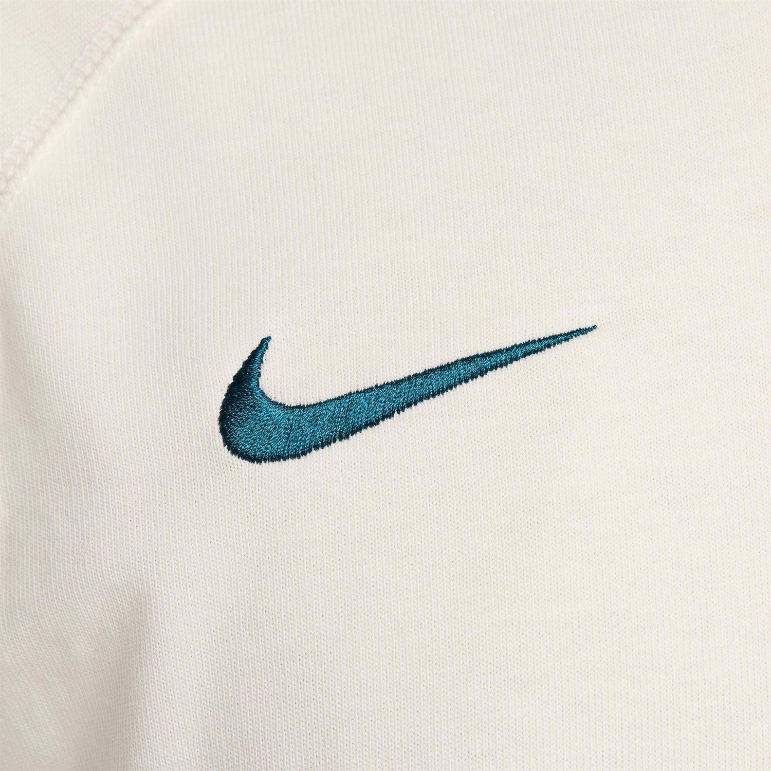 Nike 2024-25 Portugal Men's Travel T-Shirt (Detail 4)