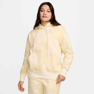 Nike 2024-25 USA Women's Fleece Pullover Hoodie (Model - Front)