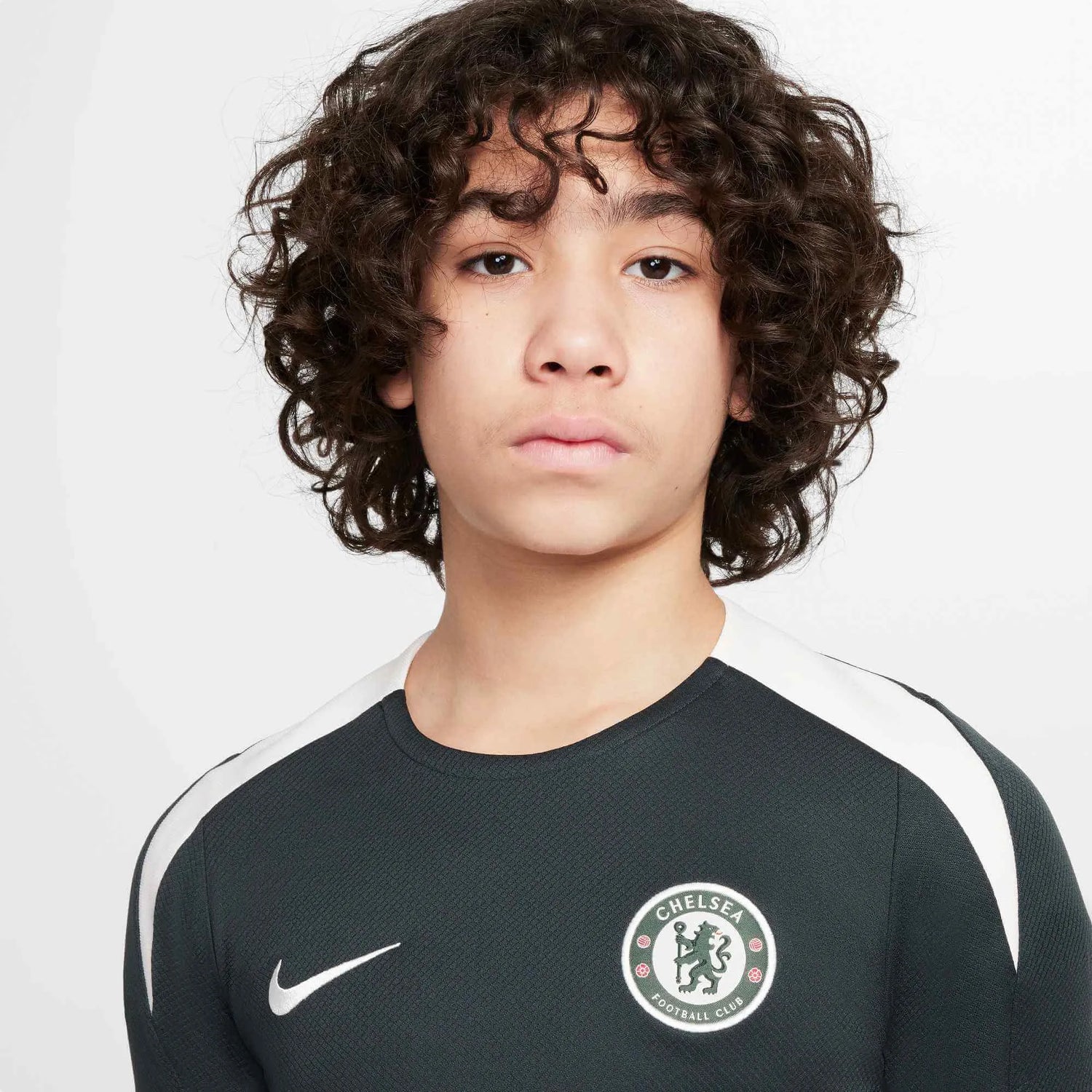 Nike 2025-2026 Chelsea Youth Dri-Fit Strike Top (Detail 1)