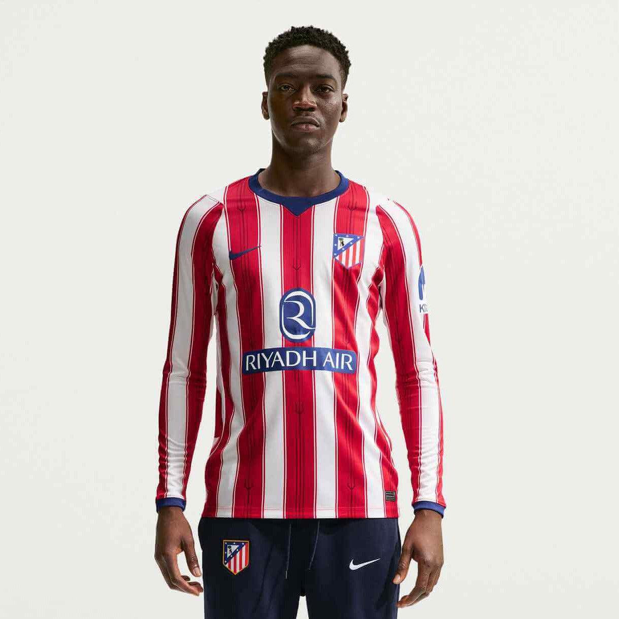 Nike 2025-26 Atletico Madrid Men's Stadium Home Long-Sleeve Soccer Jersey (Model - Front)