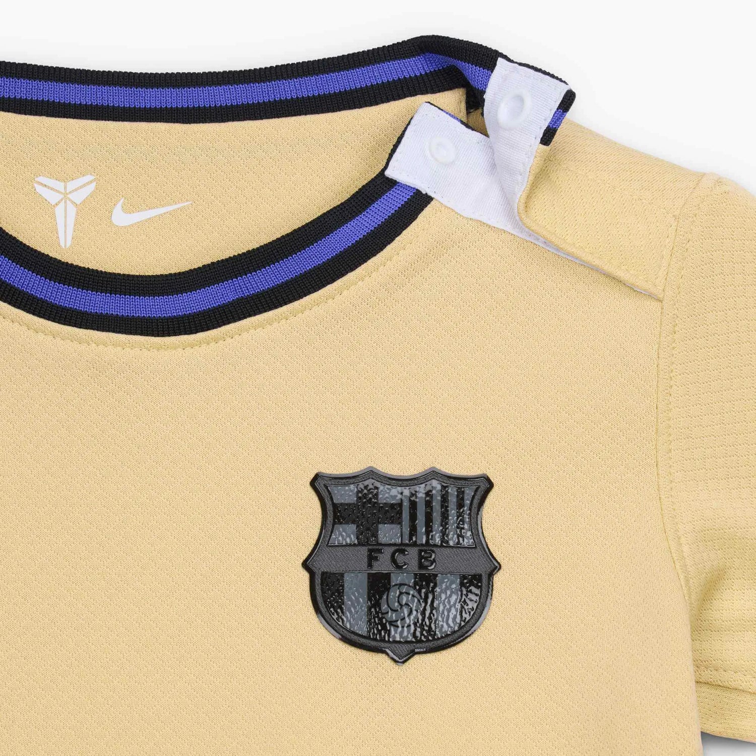 Nike 2025-26 Barcelona Infant Away Kit (Detail 1)