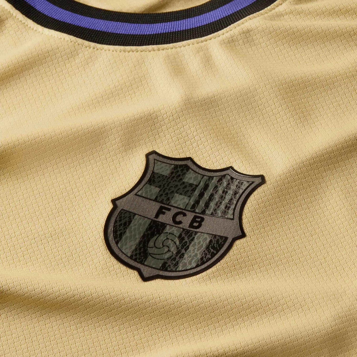 Nike 2025-26 Barcelona Men's Stadium Away Soccer Jersey (Detail 4)