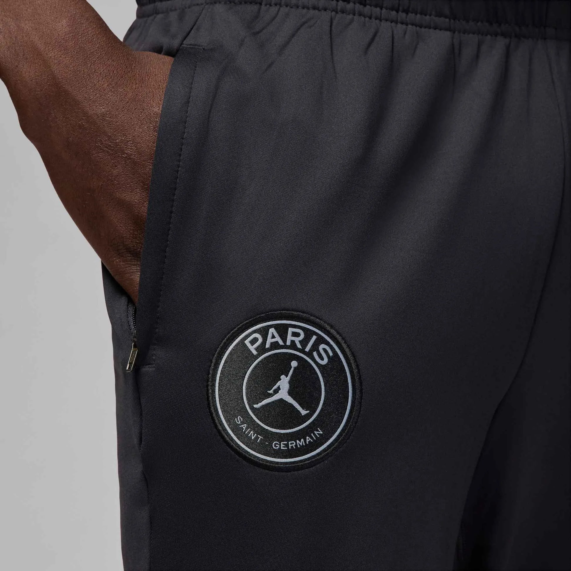 Nike 2025-26 PSG Men's DF Strike Pants (Detail 2)