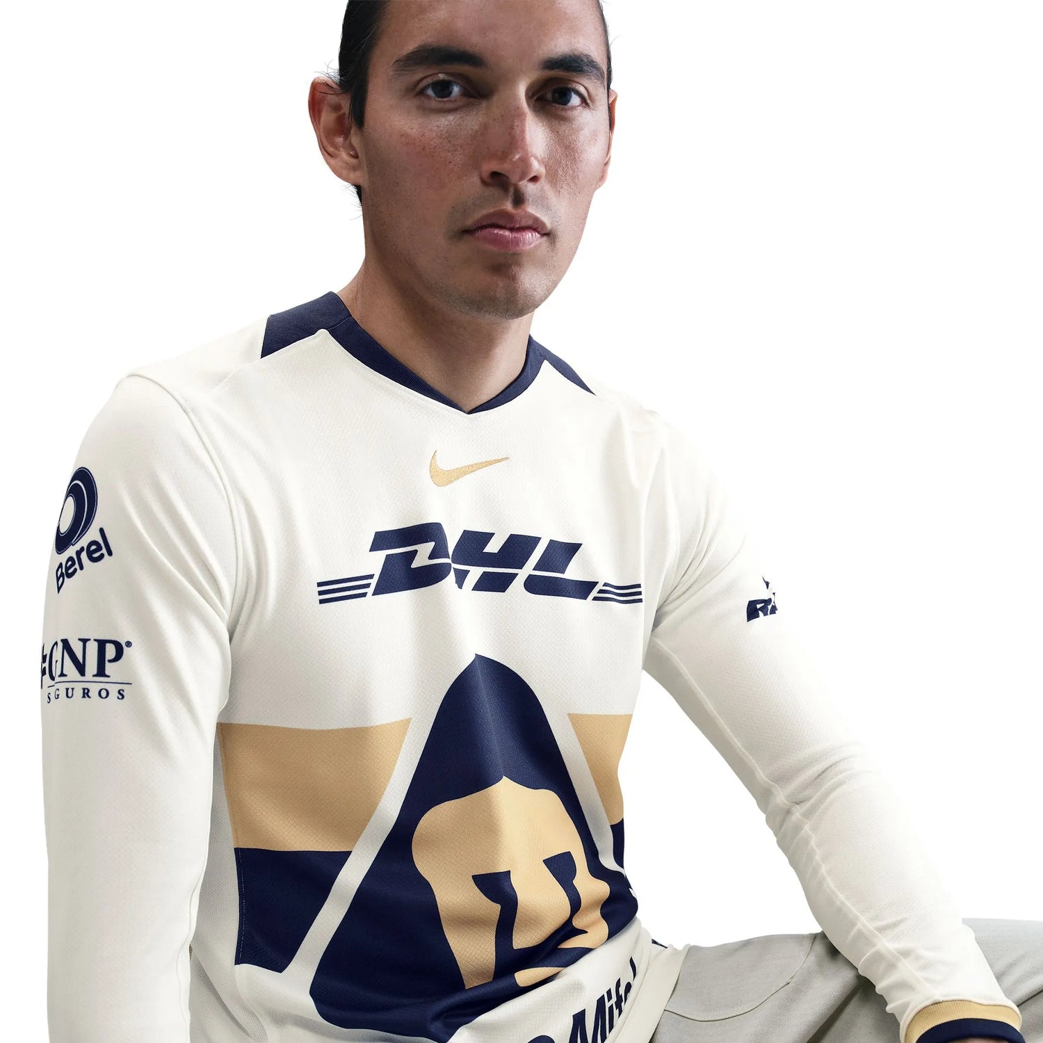 Nike 2025-26 Pumas Men's Stadium Home Long-Sleeve Soccer Jersey (Detail 1)