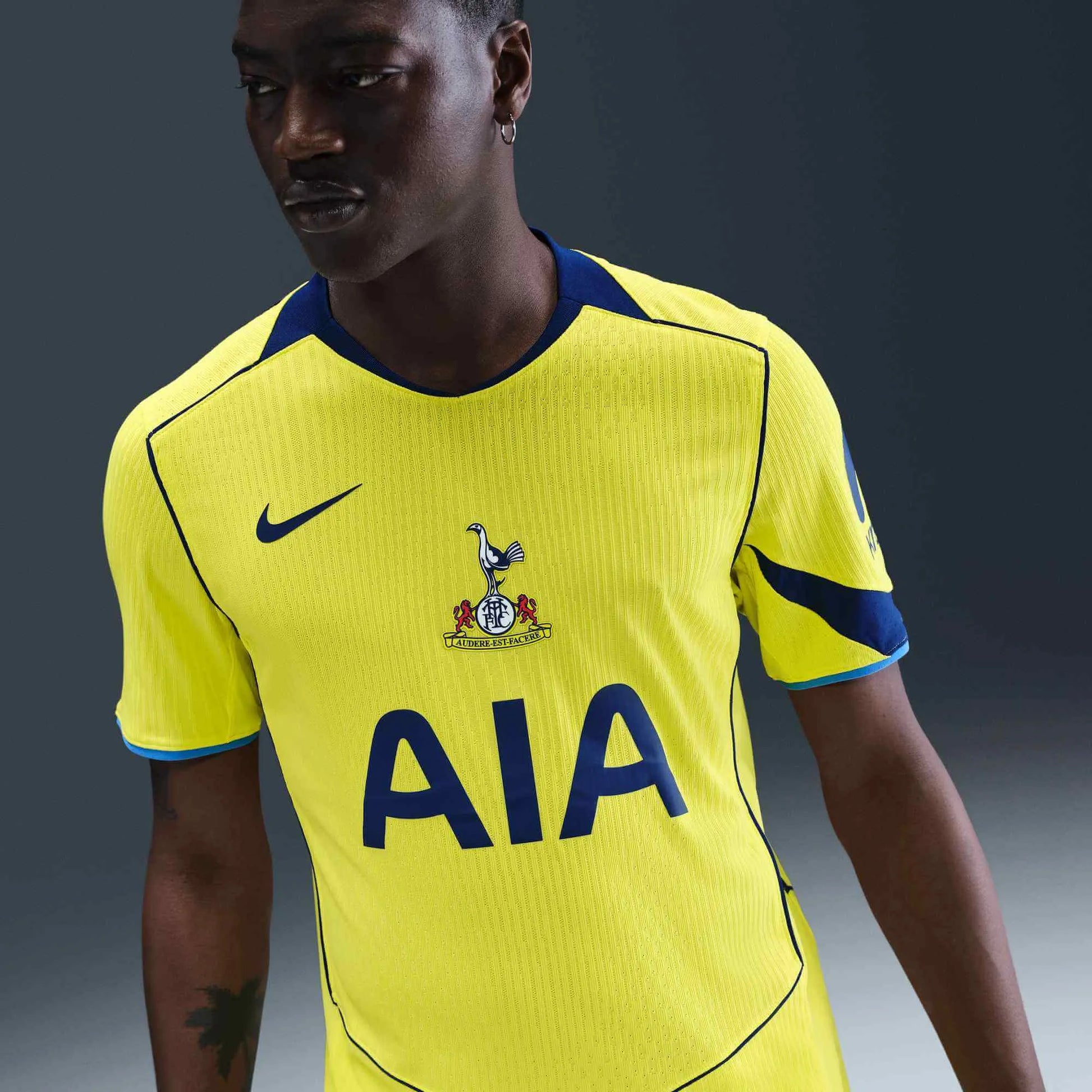Nike 2025-26 Tottenham Men's Authentic Third Soccer Jersey (Detail 1)