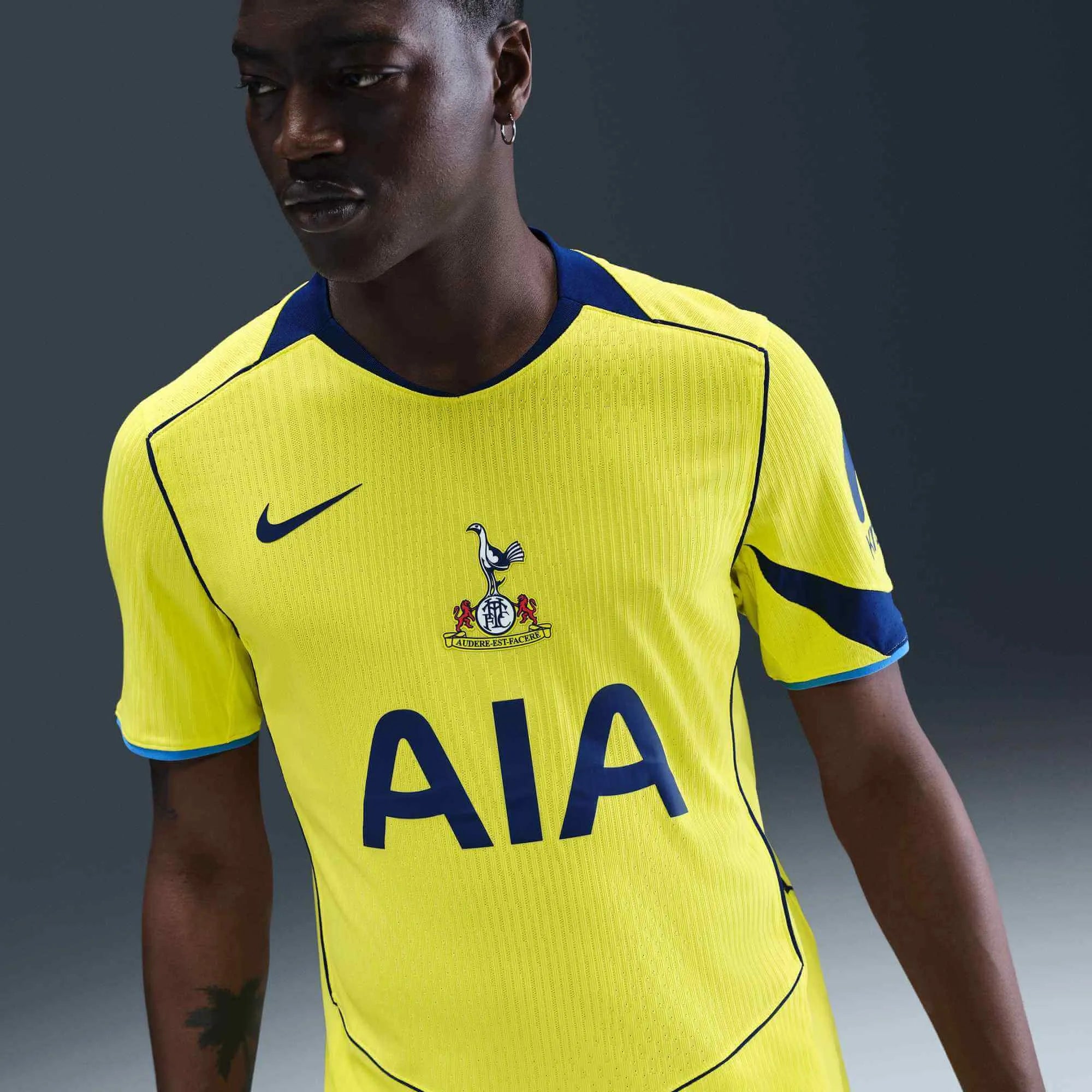 Nike 2025-26 Tottenham Men's Authentic Third Soccer Jersey (Detail 1)