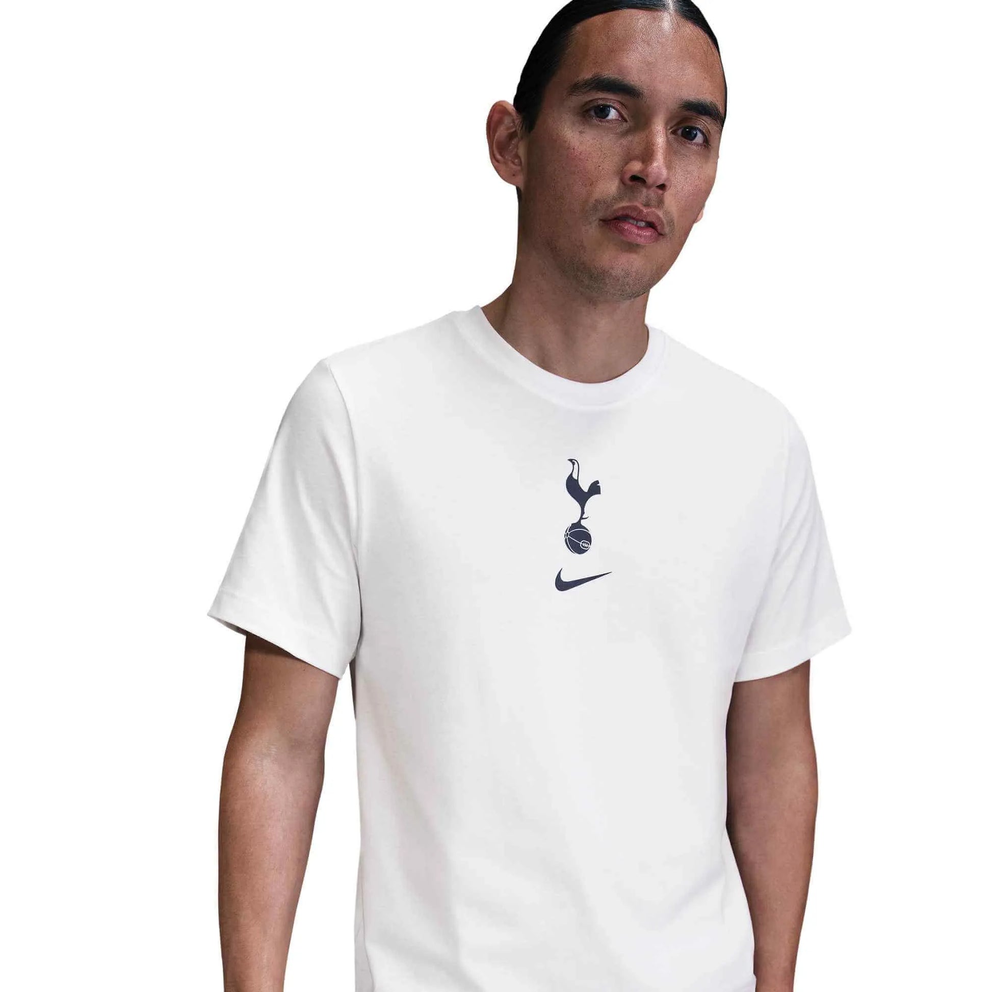 Nike 2025-26 Tottenham Men's Crest Tee (Detail 1)