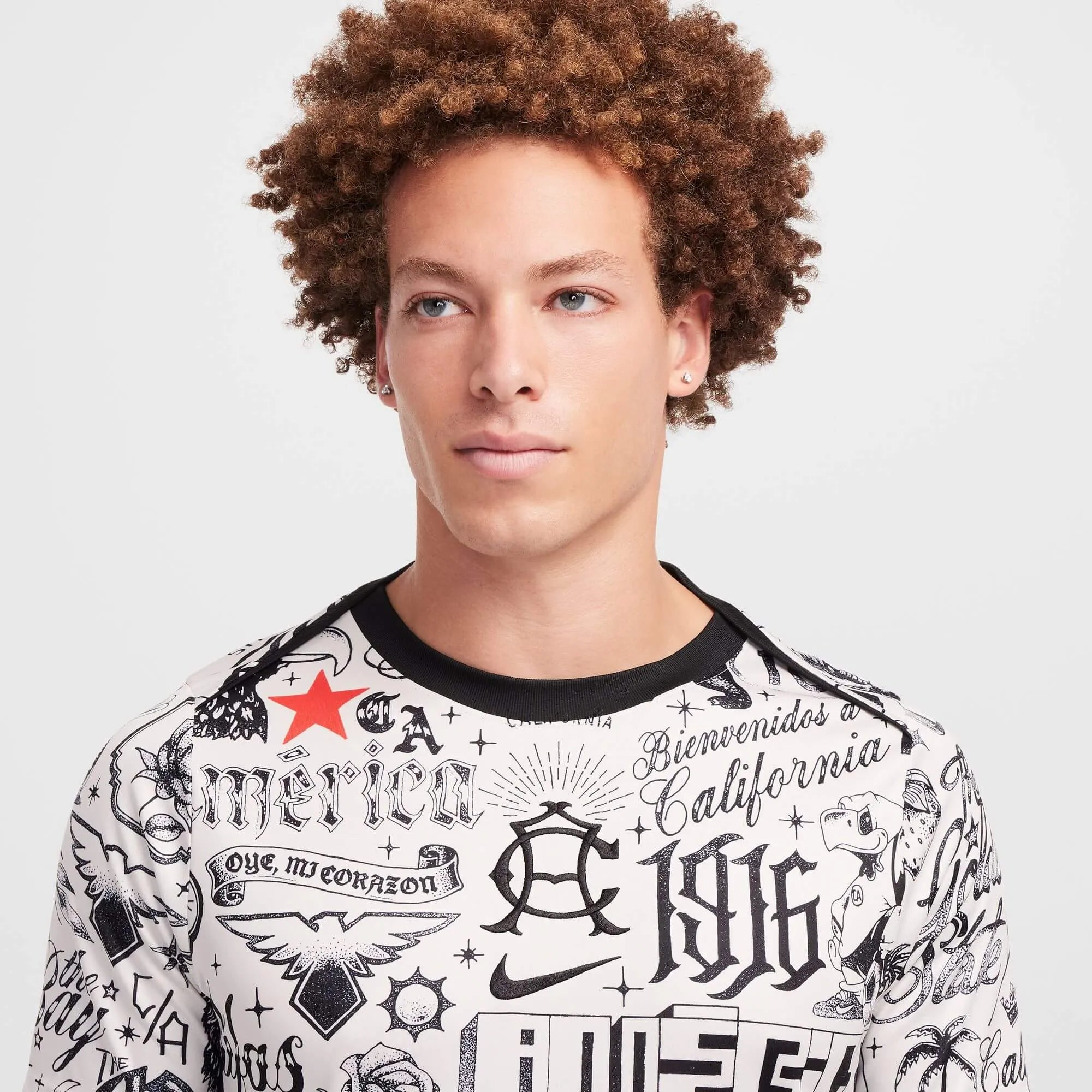 Nike 2025 Club America Men's Pre-Match Soccer Jersey (Detail 1)