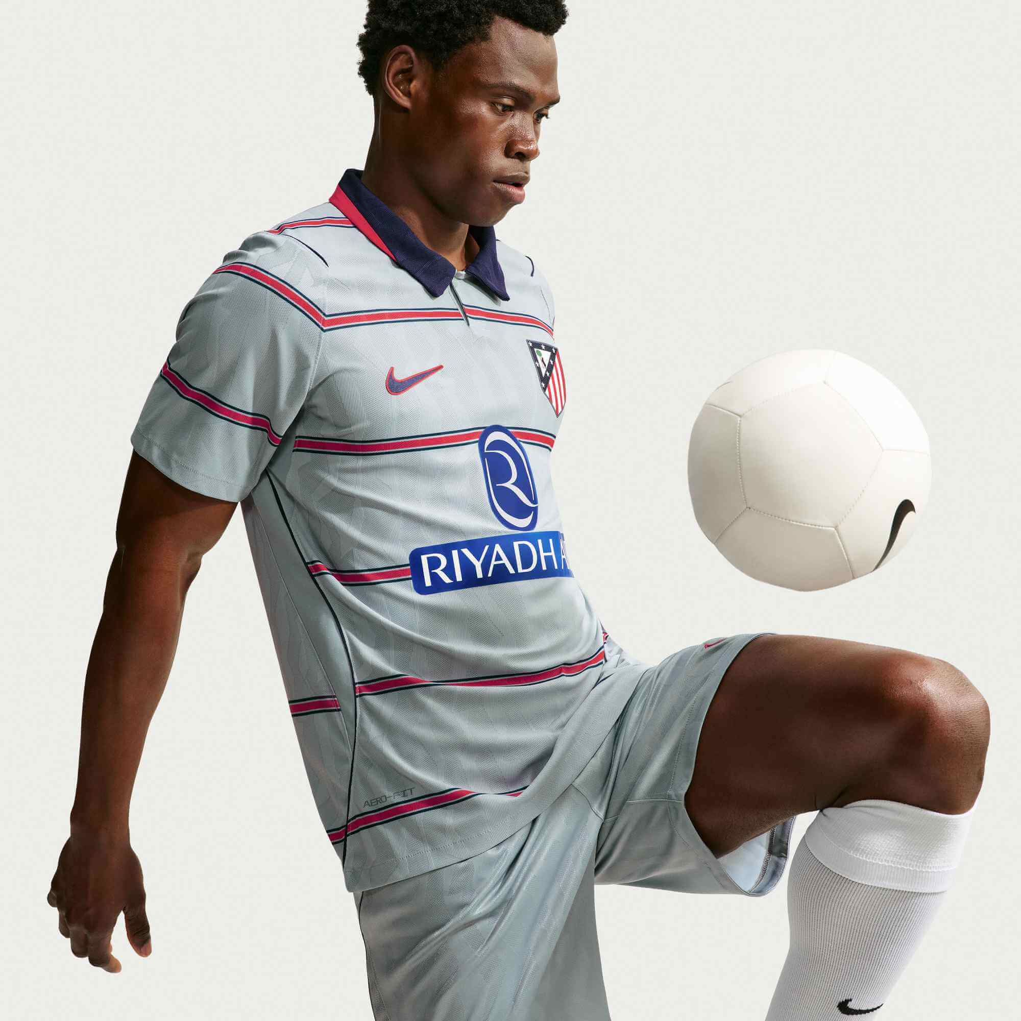 Nike 2026-27 Atletico Madrid Men's Authentic Third Soccer Jersey (Model - Side)