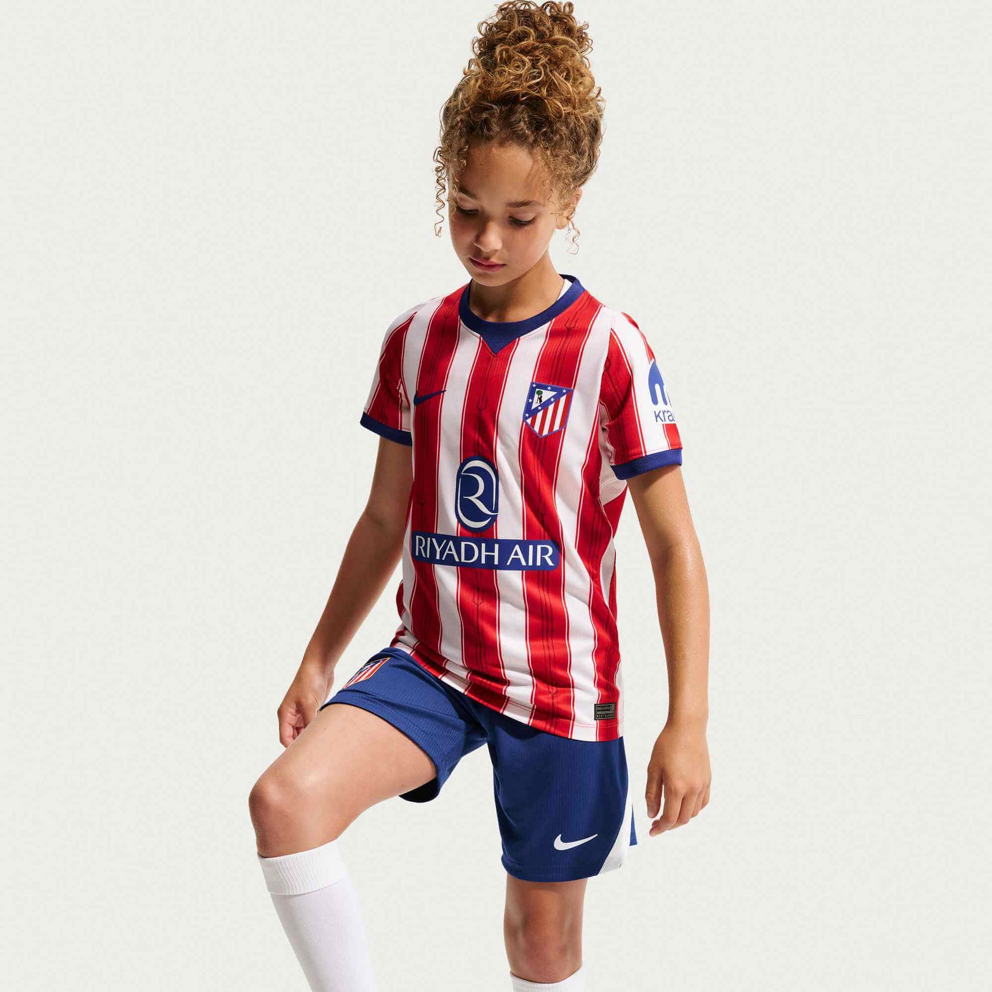 Nike 2026-27 Atletico Madrid Youth Stadium Home Soccer Jersey (Model -Side)