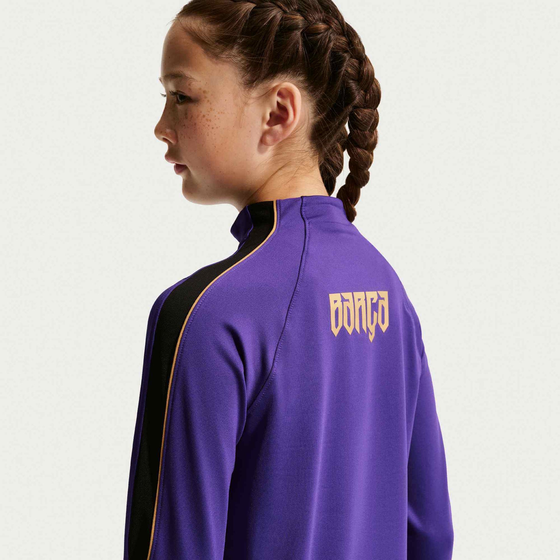 Nike 2026-27 Barcelona Away Youth Strike Drill Top (Model 1 - Back)