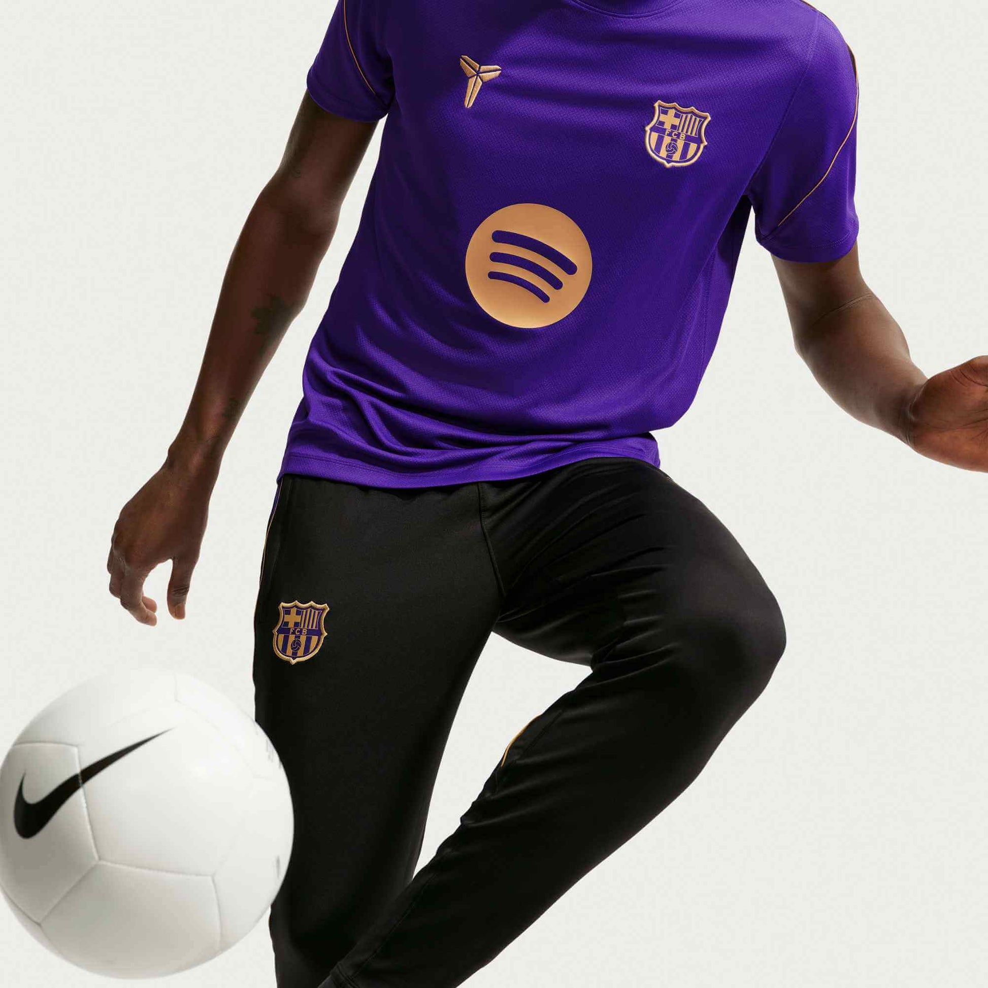 Nike 2026-27 Barcelona Men's Away Dri-Fit Strike Top (Side)