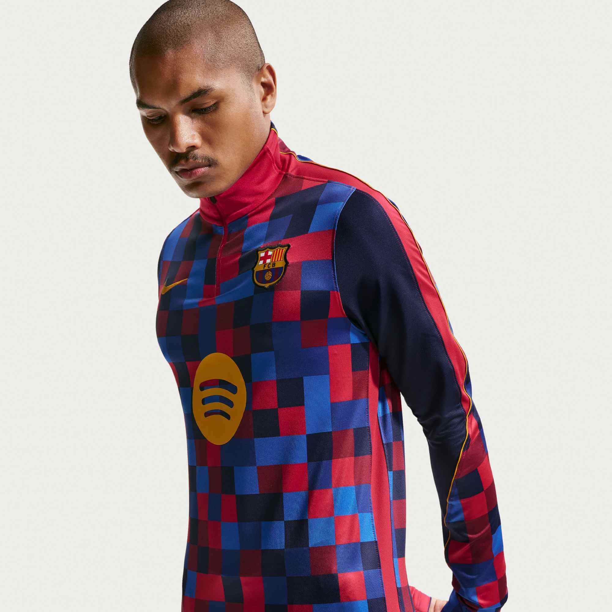 Nike 2026-27 Barcelona Men's Home Pre-Match Strike Drill Top (Side)