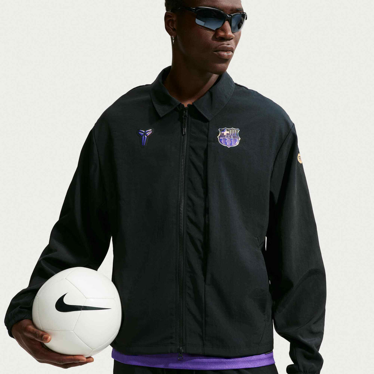 Nike 2026-27 Barcelona Men's Kobe Woven Jacket (Front)