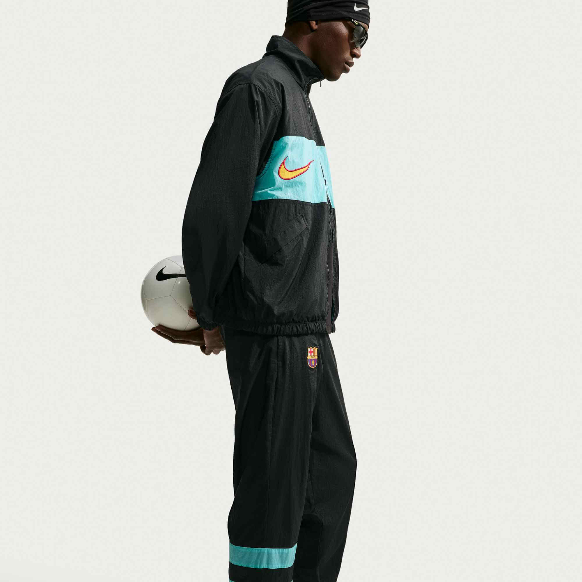 Nike 2026-27 Barcelona Men's Third Repel I96 Track Pants (Model - Side)