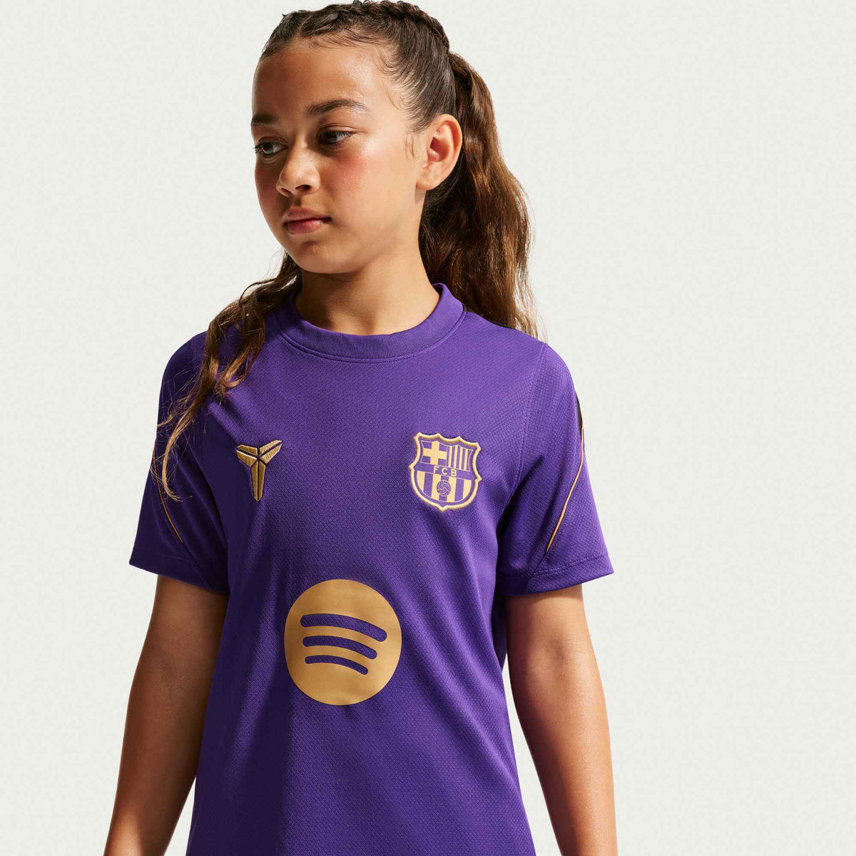 Nike 2026-27 Barcelona Youth Away Dri-Fit Strike Top (Model 1 - Front)