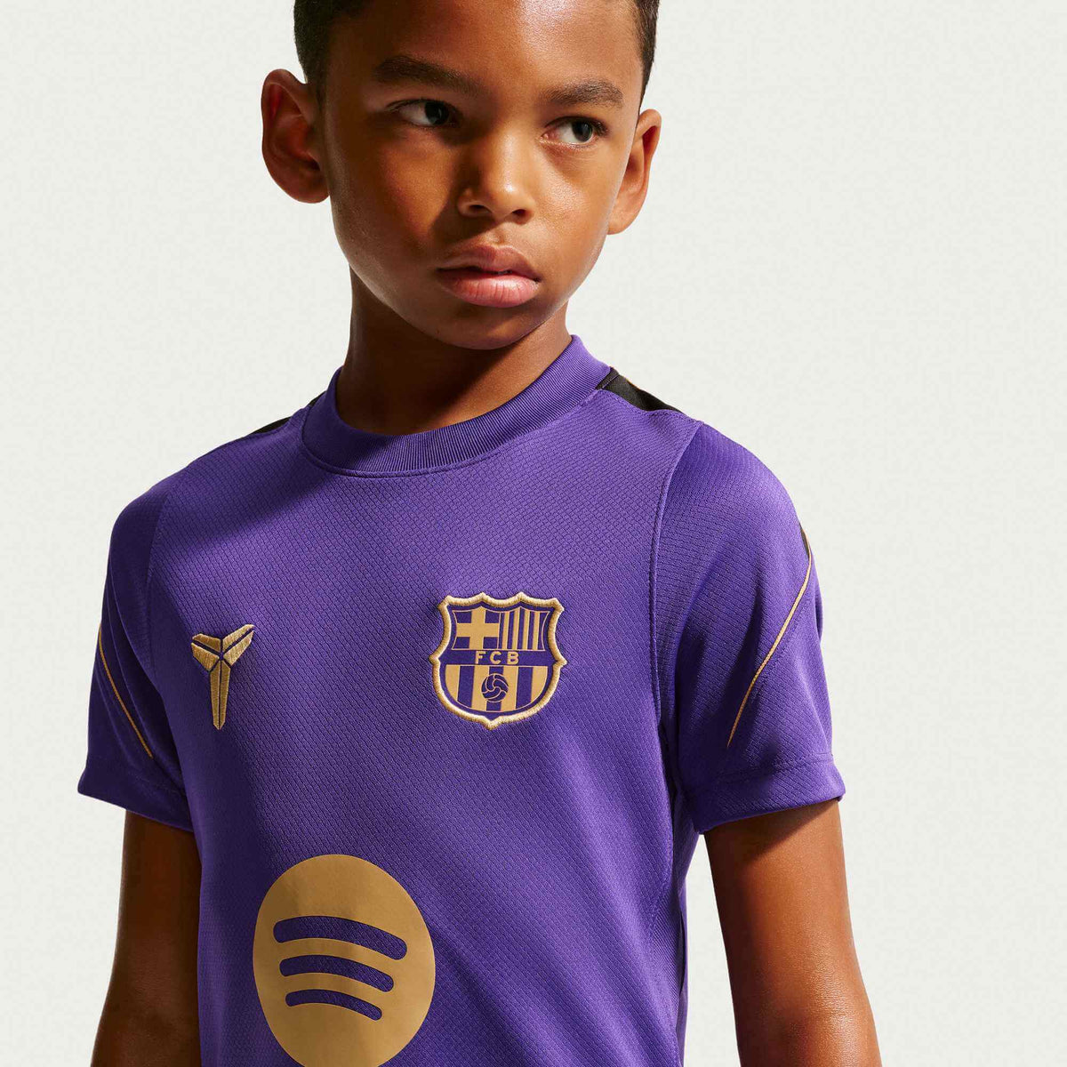 Nike 2026-27 Barcelona Youth Away Dri-Fit Strike Top (Model 2 - Front)