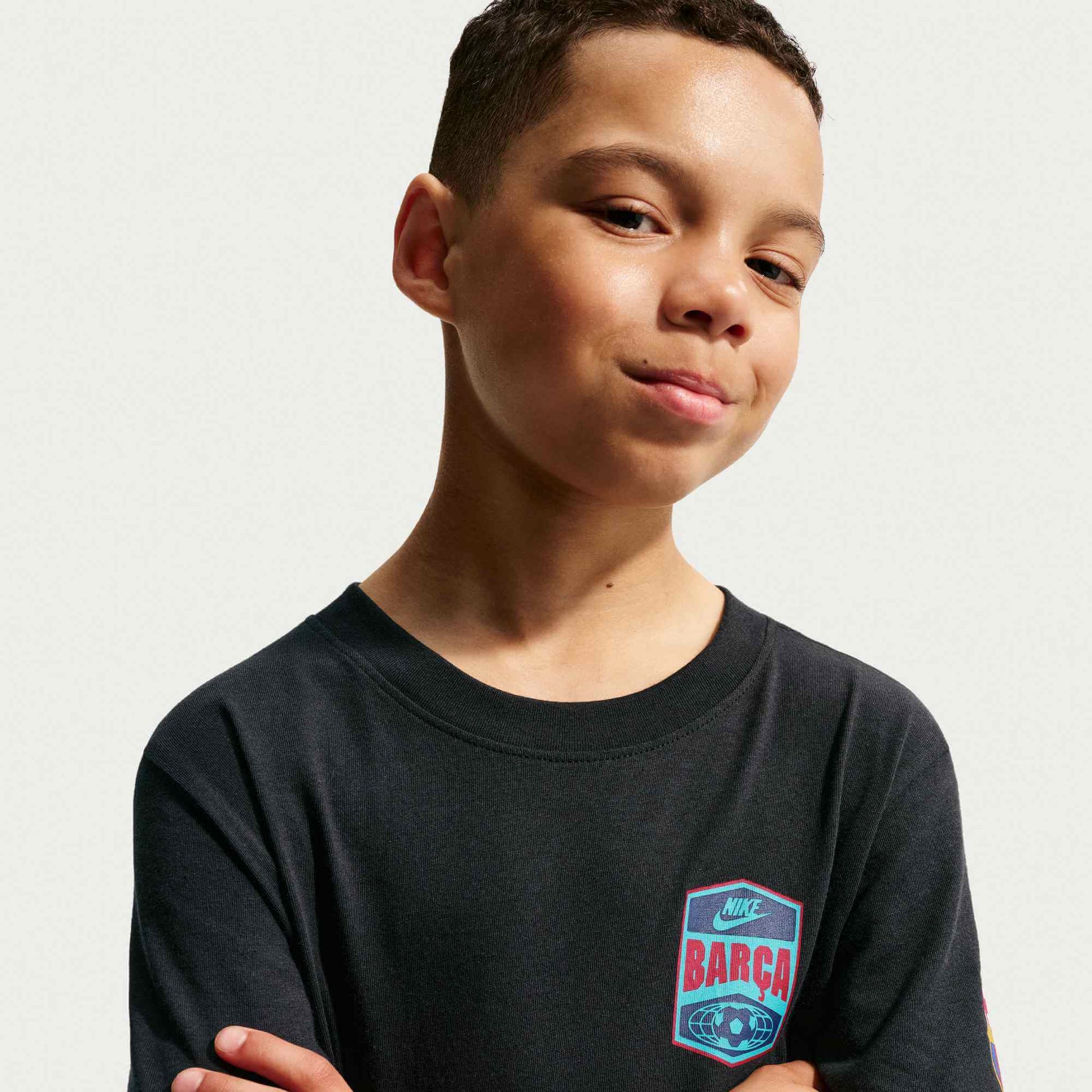 Nike 2026-27 Barcelona Youth Premier Tee (Detail 1)