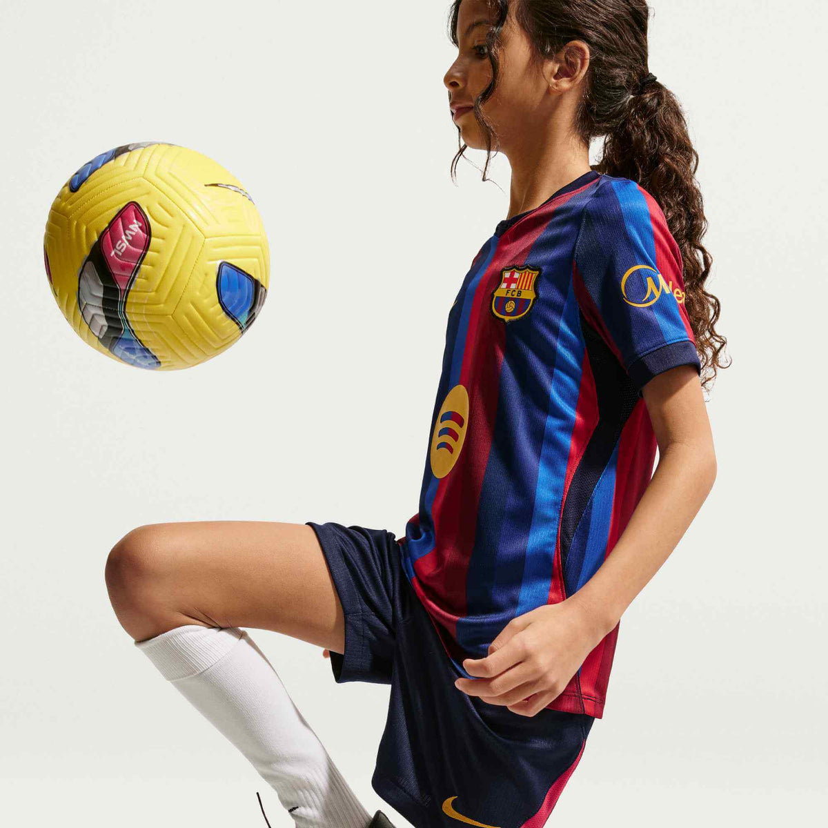 Nike 2026-27 Barcelona Youth Stadium Home Shorts (Model - Side)