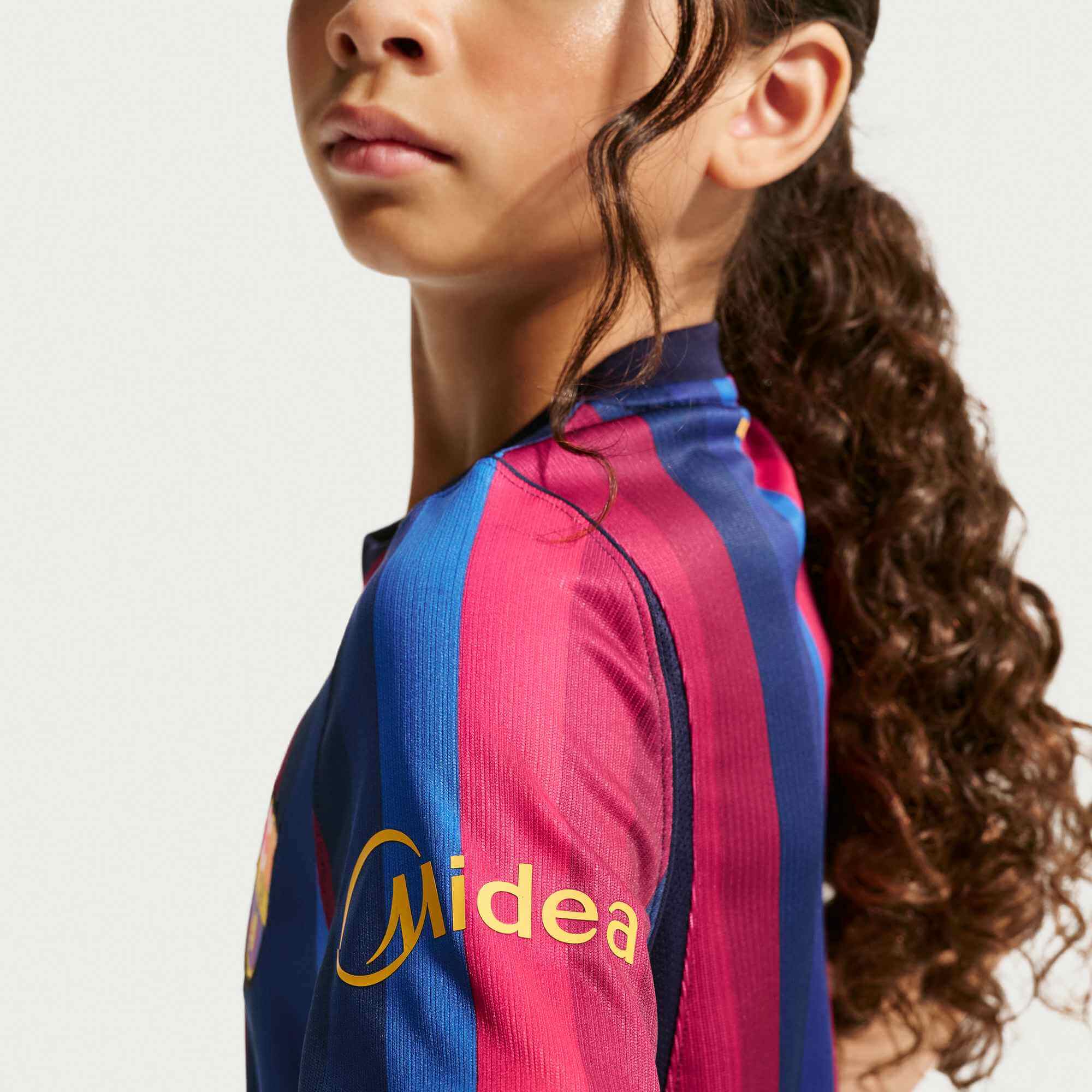 Nike 2026-27 Barcelona Youth Stadium Home Soccer Jersey (Detail 3)