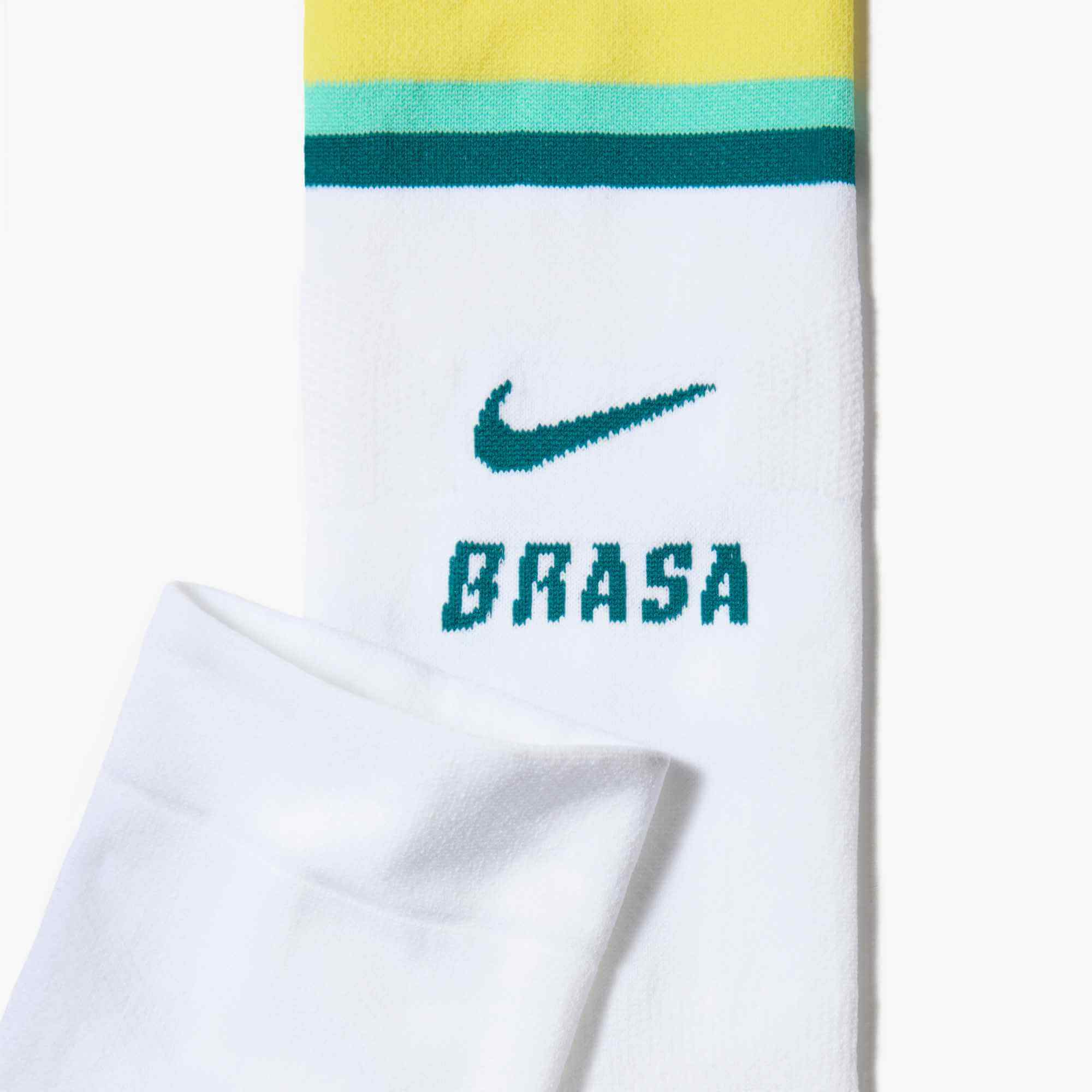 Nike 2026-27 Brazil Home VaporFast Knee-High Socks (Detail 1)